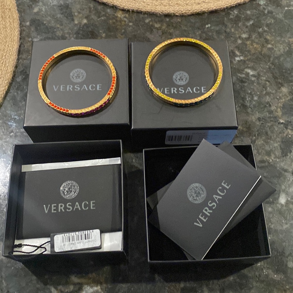 💯 authentic i authentic Versace bracelets